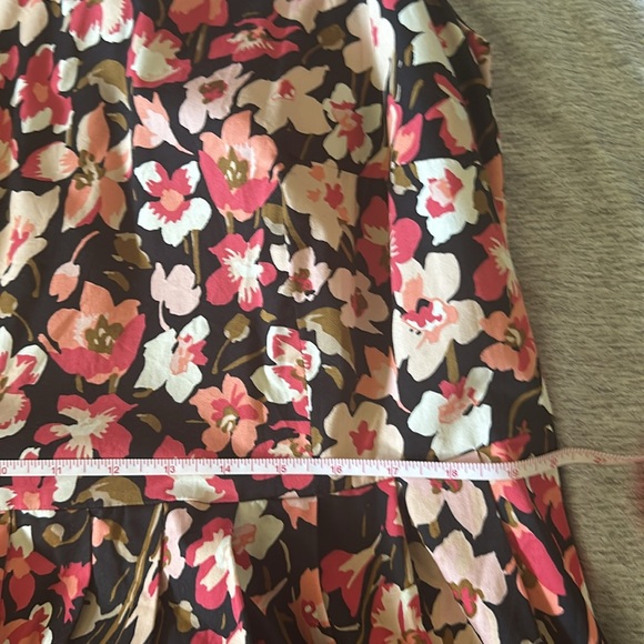 Talbots || NWOT || Floral Fit & Flare Dress w/ Pockets - Picture 4 of 7
